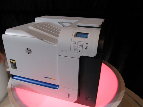 「HP LaserJet Enterprise 500 color M551」は、プロレベルの品質のカラーを実現するウェブ接続対応プリンタ。推定価格649米ドル。
